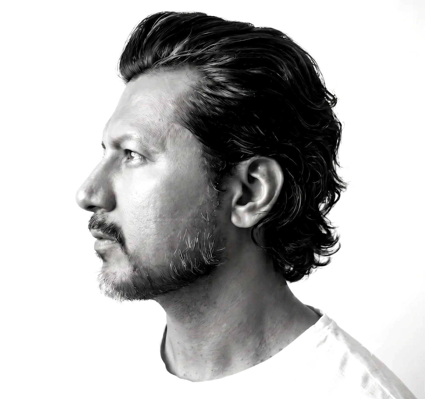 Retrato de perfil en blanco y negro de Heriberto Avalos, fundador de SpotlightCoach.ai
