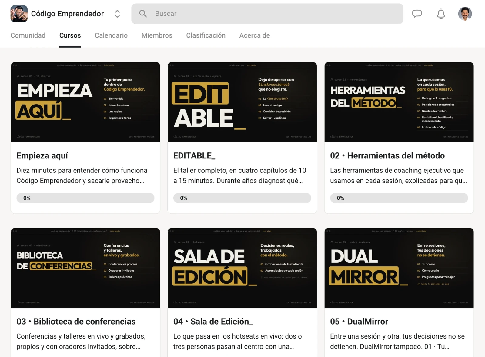 Los seis cursos de Código Emprendedor dentro de Skool: Empieza aquí, EDITABLE_, Herramientas del método, Biblioteca de conferencias, Sala de Edición y DualMirror